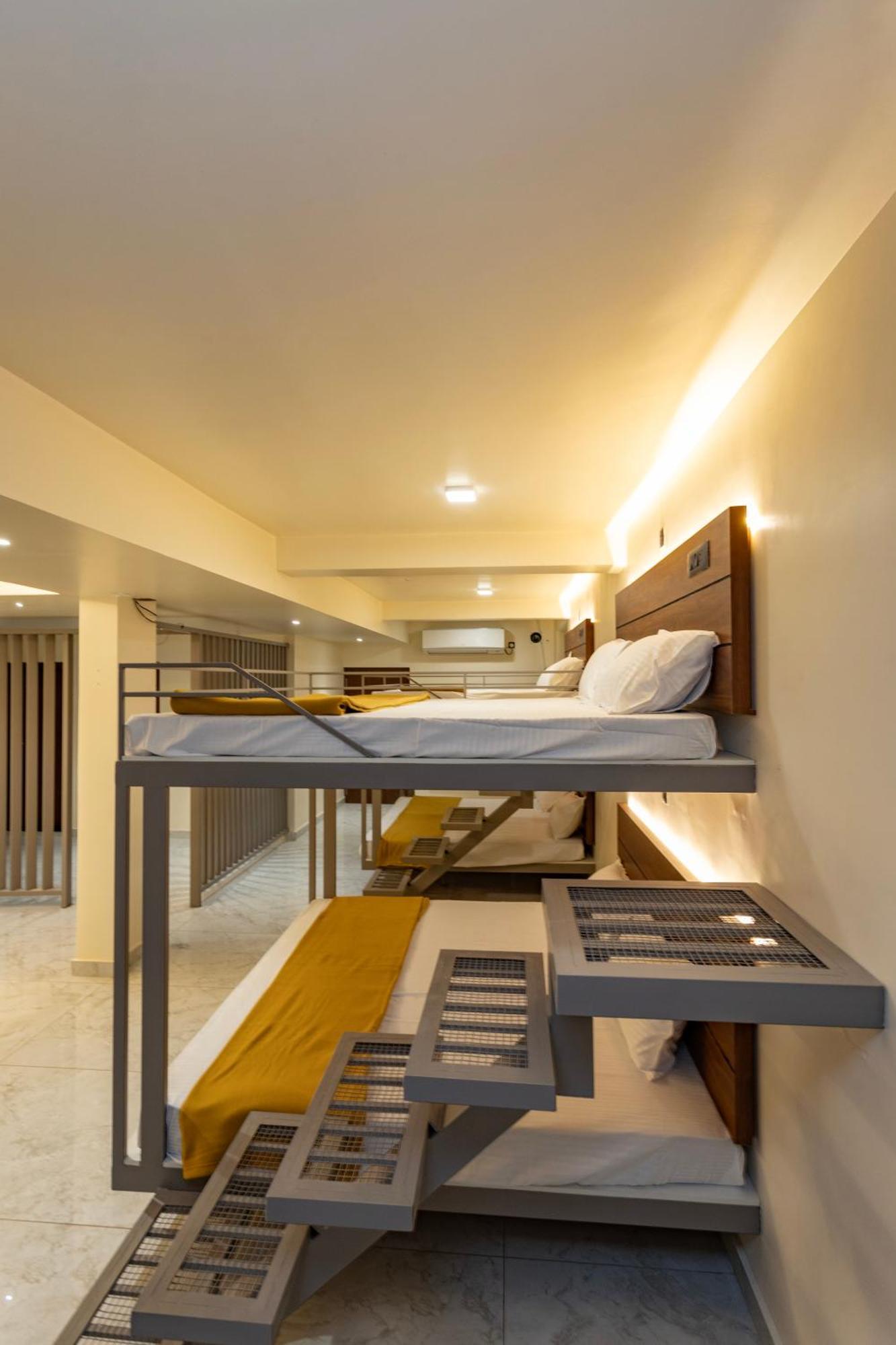 Uphills Boutique Hotel Kallar Vattiyar Bagian luar foto