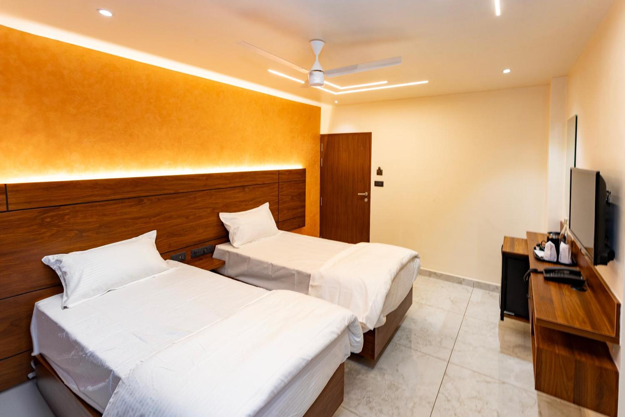 Uphills Boutique Hotel Kallar Vattiyar Bagian luar foto