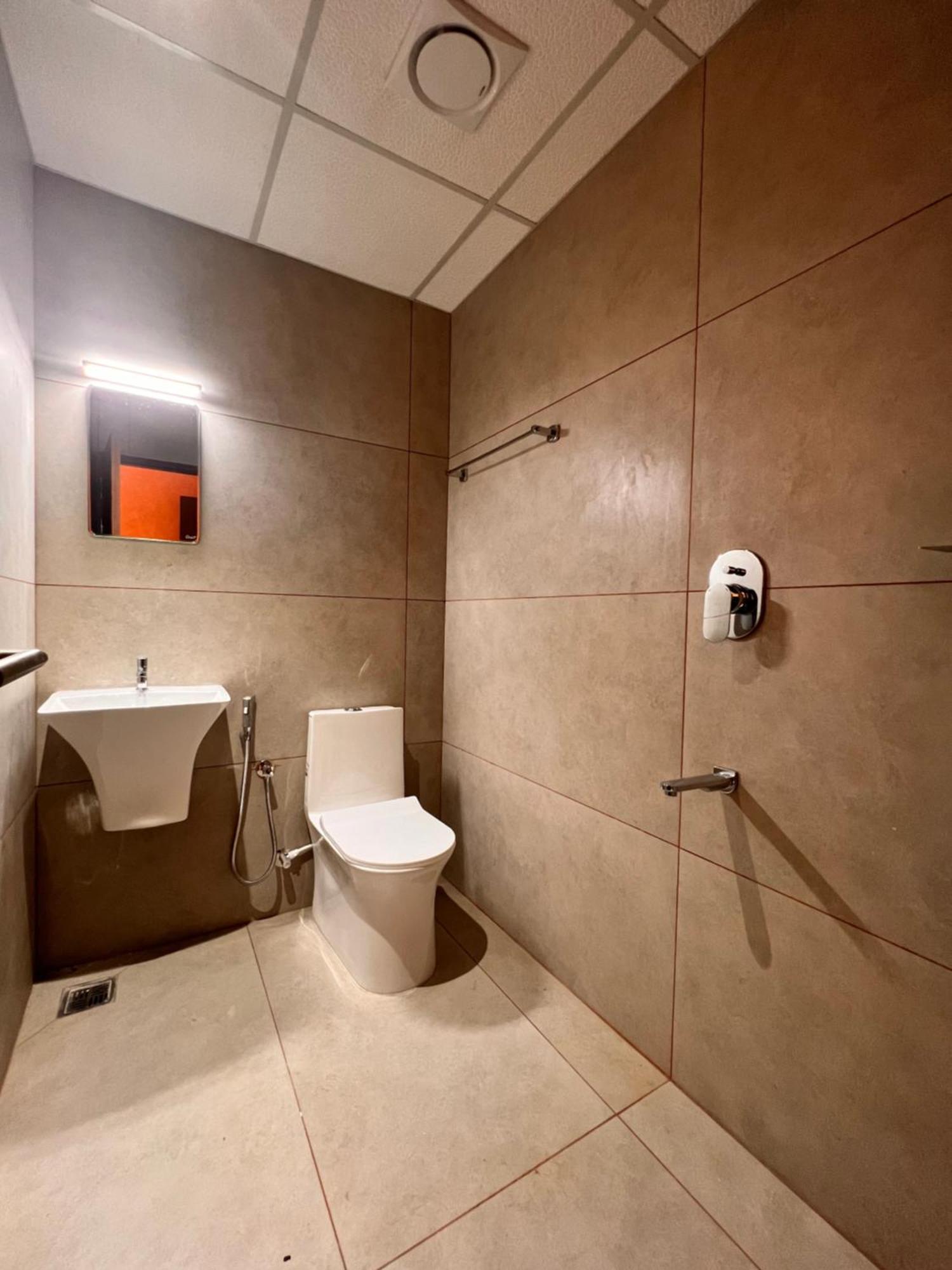 Uphills Boutique Hotel Kallar Vattiyar Bagian luar foto